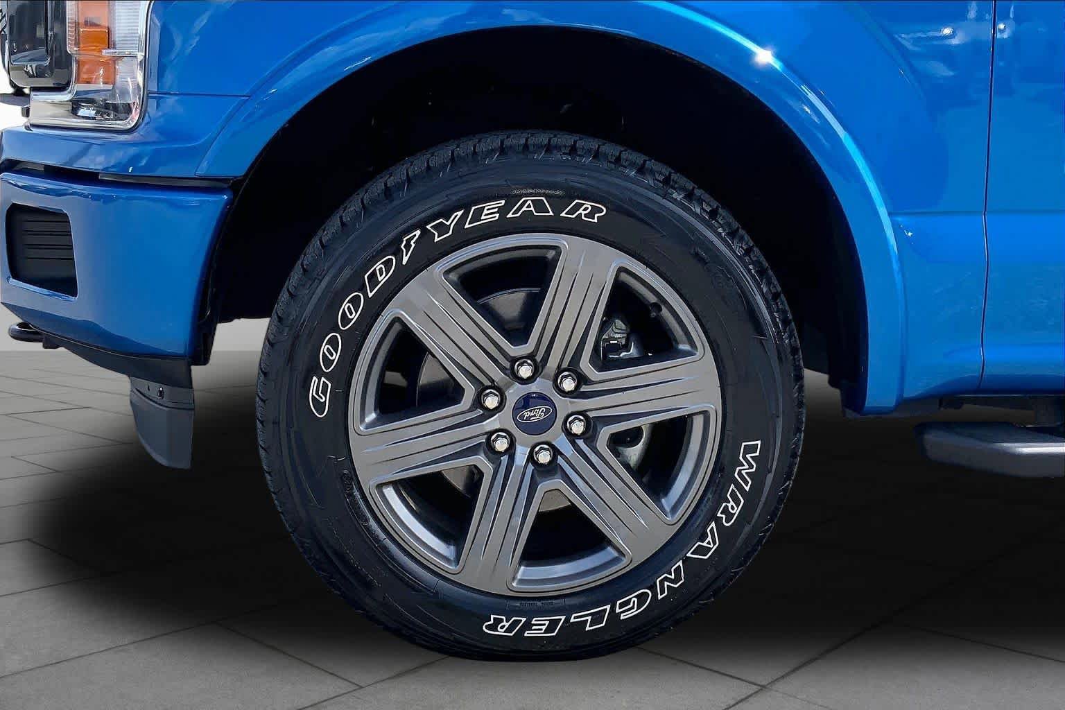 Used 2020 Ford F150 XLT w/ Equipment Group 302A Luxury AWD/4WD image 11