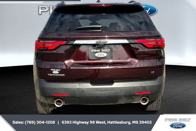 Used 2023 Chevrolet Traverse LT w/ LT Premium Package image 4