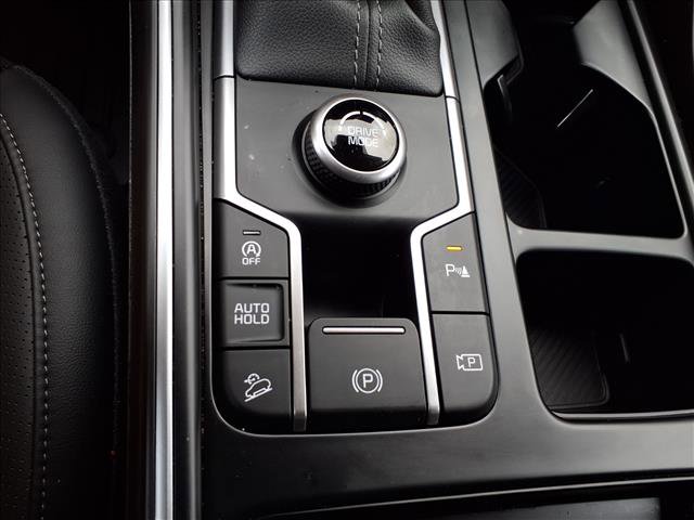 Used 2025 Kia Sorento S image 22