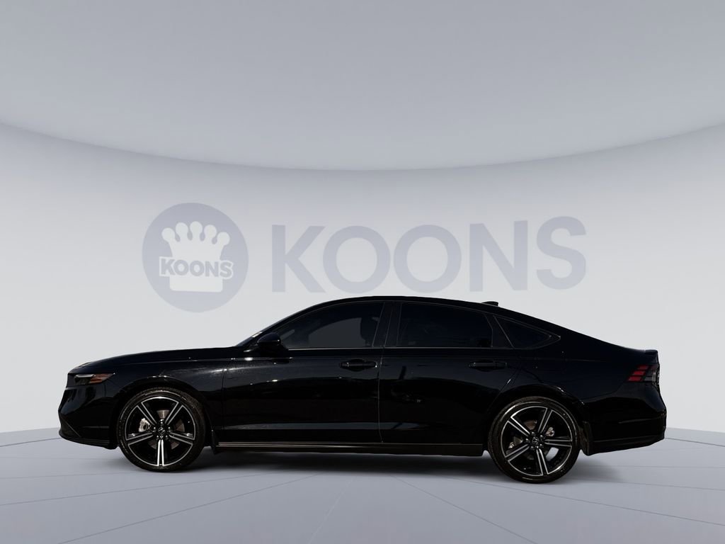 Used 2024 Honda Accord Sport image 2