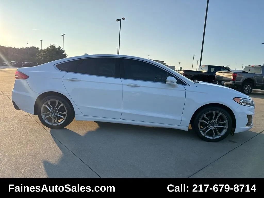 Used 2019 Ford Fusion SEL FWD image 23