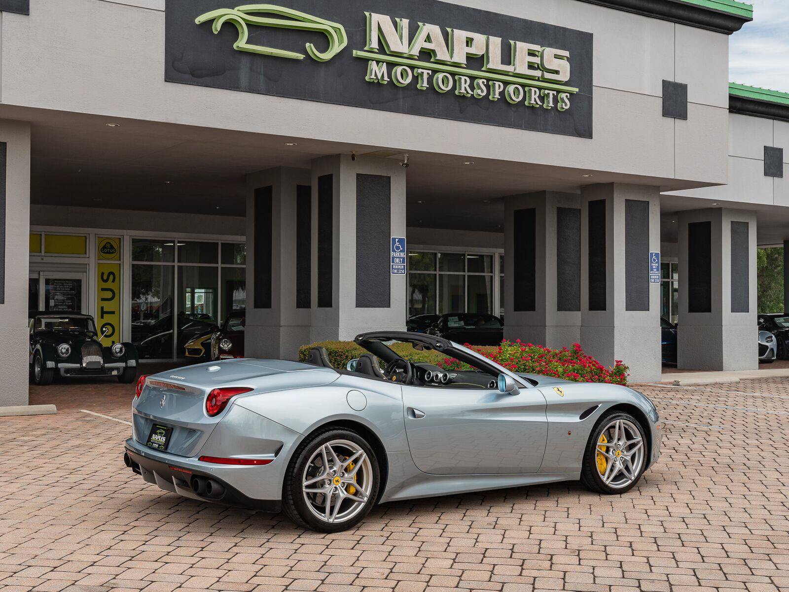 Used 2016 Ferrari California T RWD image 57