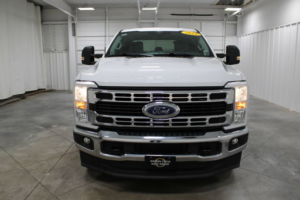 Used 2024 Ford F250 XLT image 3