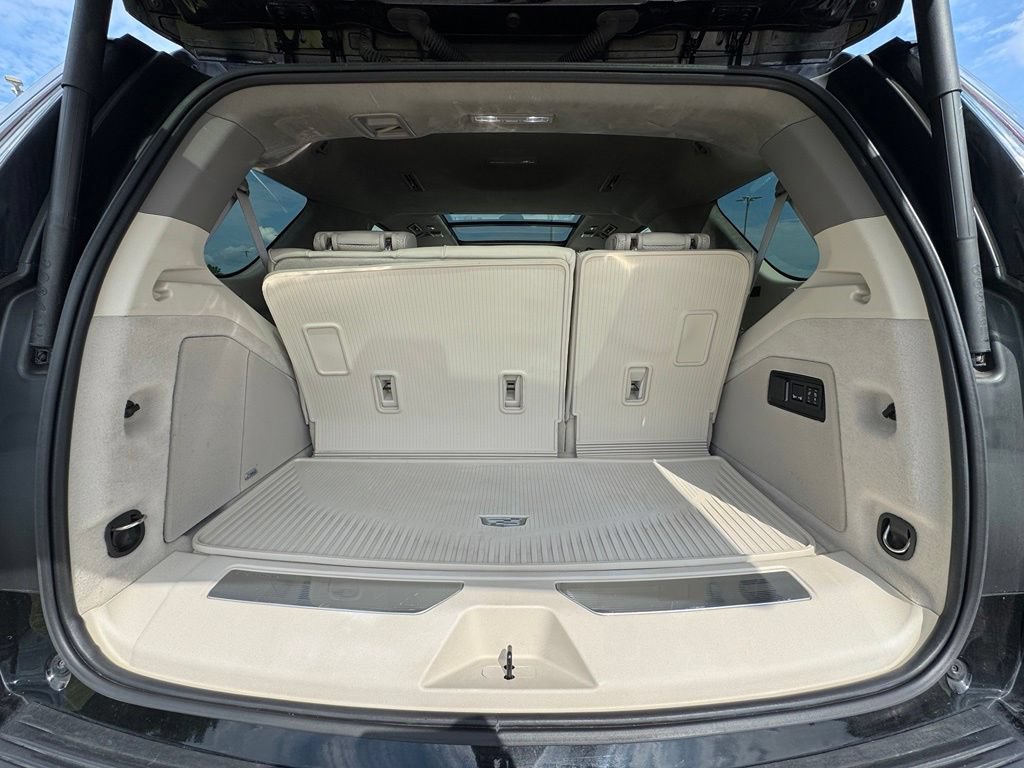 Certified 2025 Cadillac Escalade Sport Platinum w/ LPO, ONYX Package AWD/4WD image 14