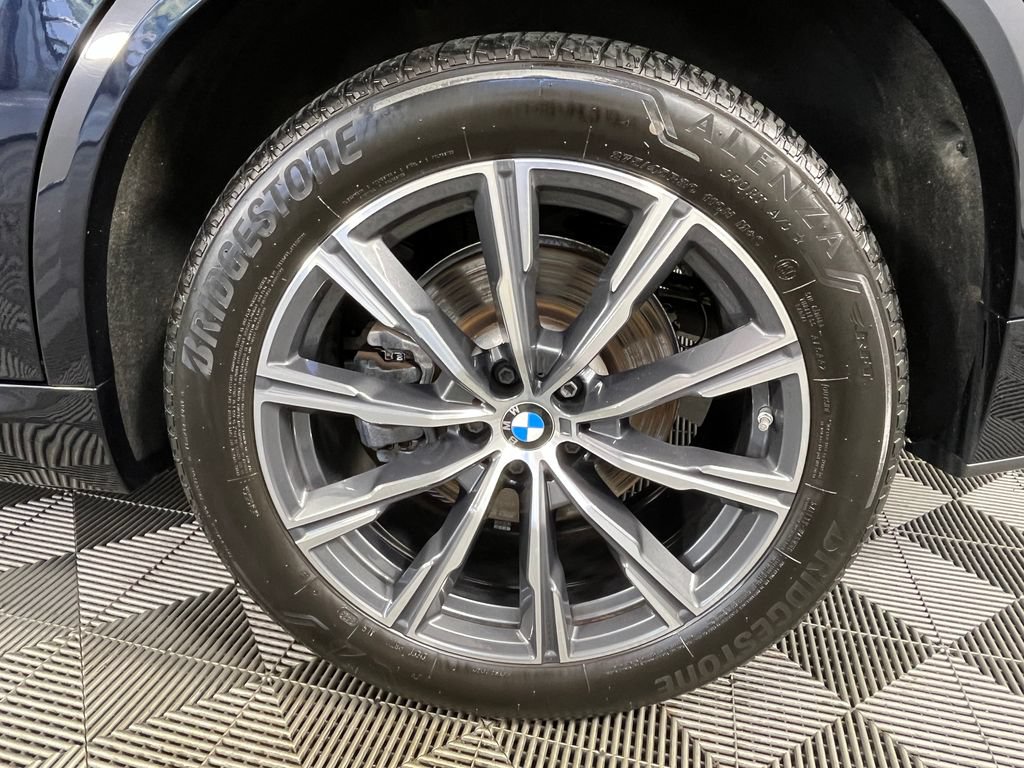 Used 2024 BMW X5 xDrive40i w/ M Sport Package AWD/4WD image 14