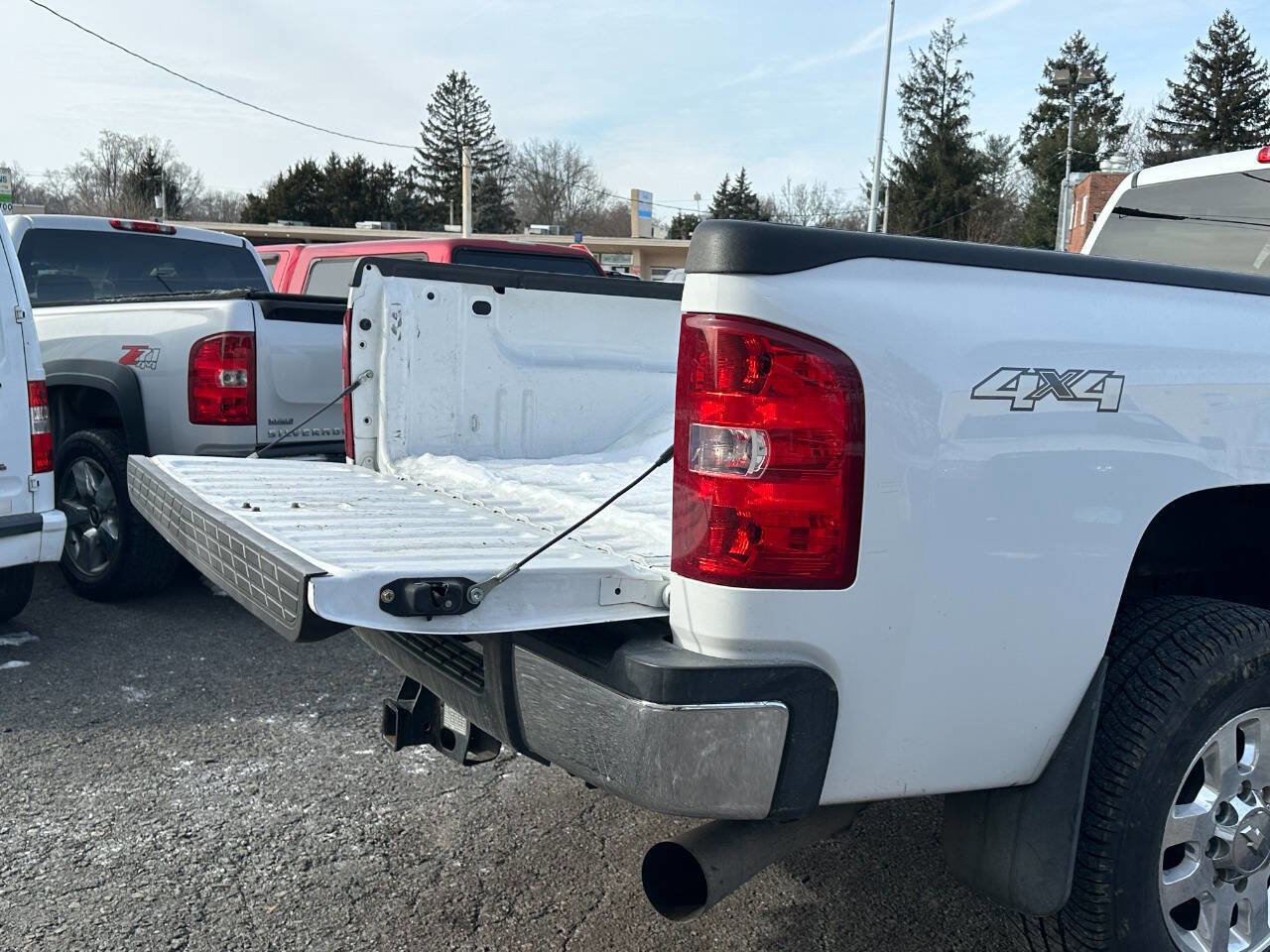 Used 2011 Chevrolet Silverado 3500 LT image 20