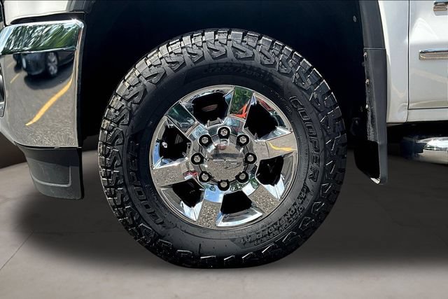 Used 2019 GMC Sierra 2500 SLT w/ Driver Alert Package AWD/4WD image 35