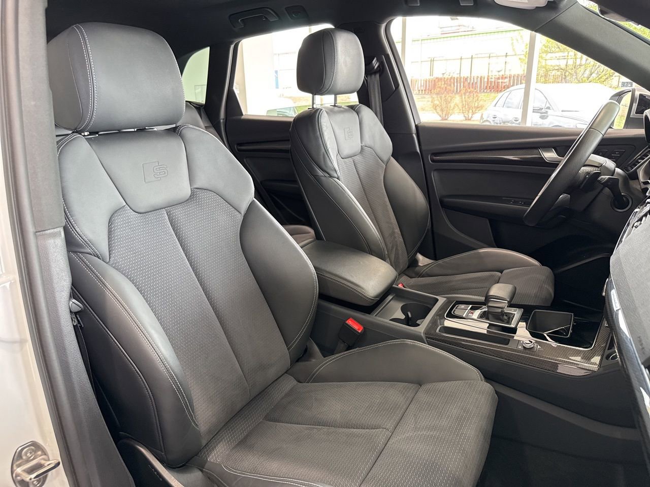 Used 2024 Audi SQ5 Premium image 49