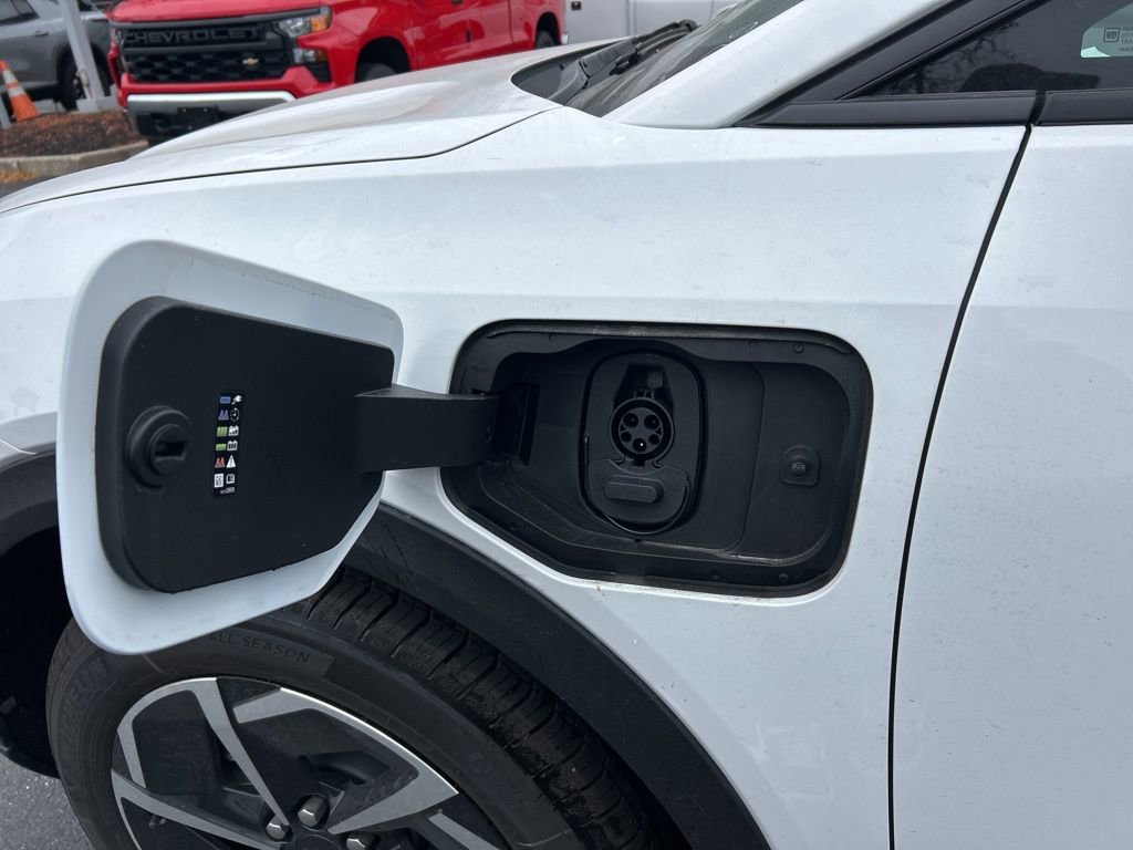 New 2026 Chevrolet Equinox EV LT image 7