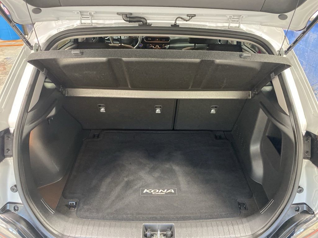 Used 2023 Hyundai Kona SEL w/ Cargo Package FWD image 15