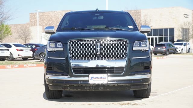 Used 2023 Lincoln Navigator L Black Label AWD/4WD image 2