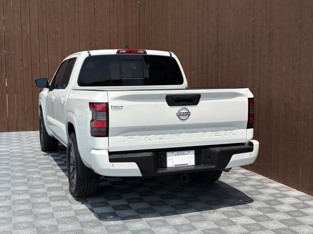 Used 2025 Nissan Frontier SV w/ SV Convenience Package RWD image 15