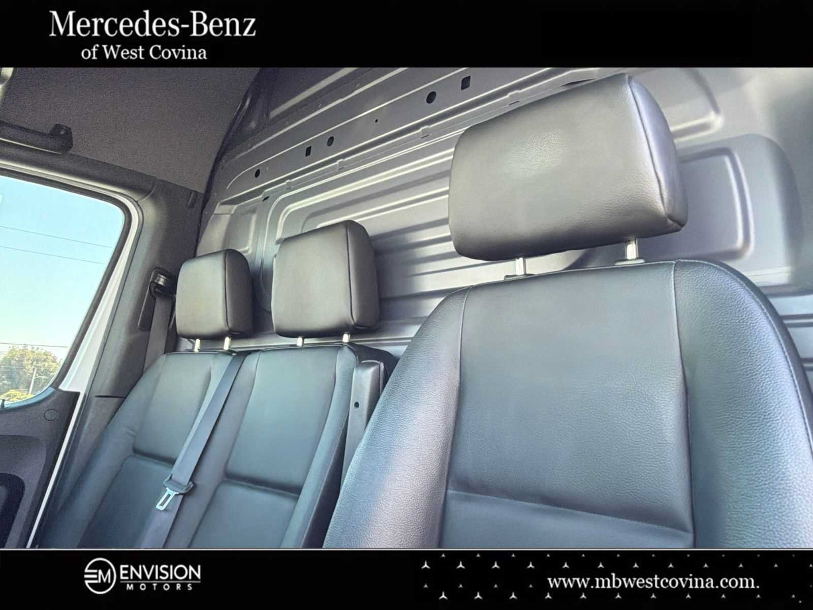 Used 2024 Mercedes-Benz Sprinter 3500 image 22