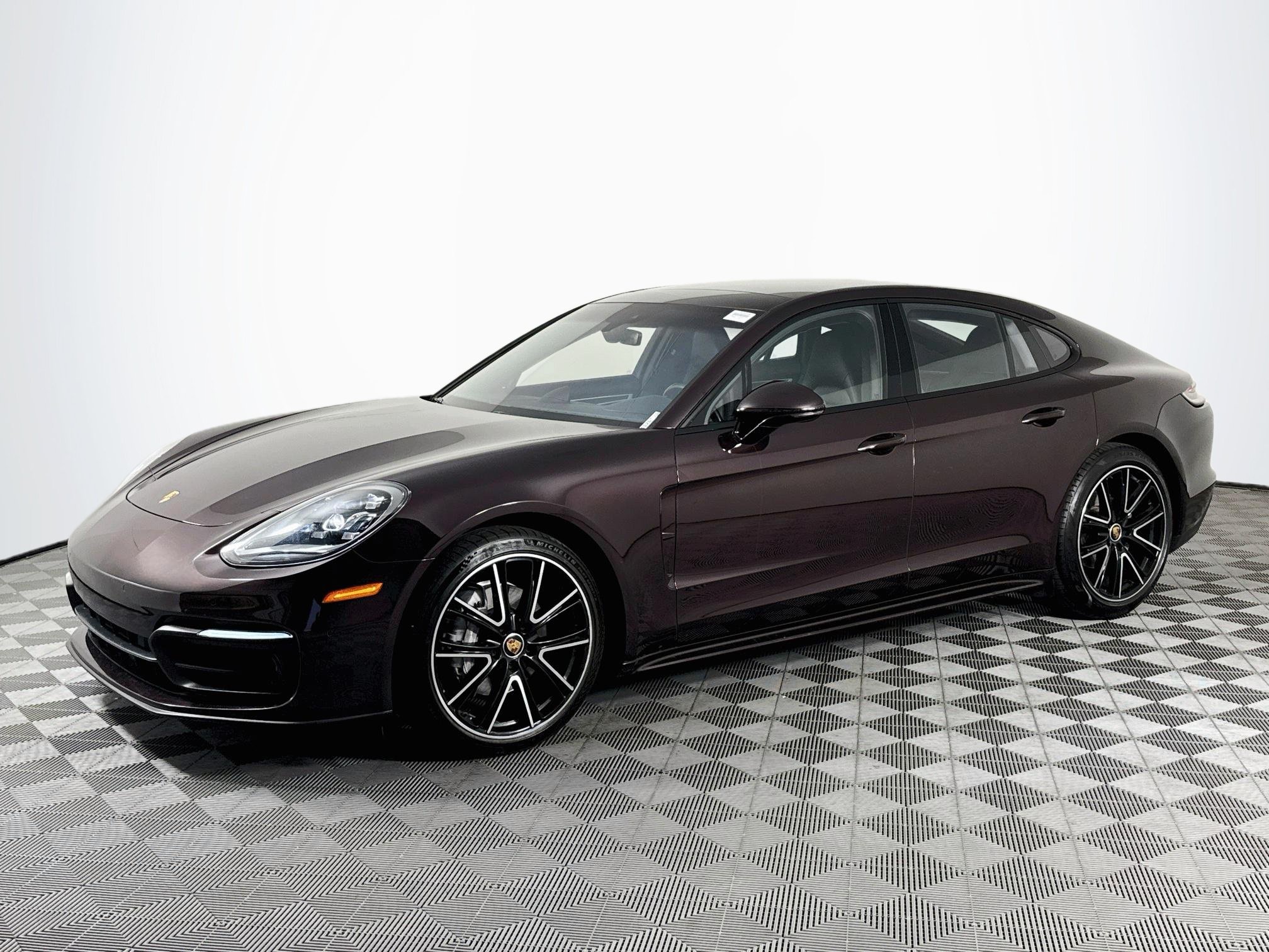Used 2023 Porsche Panamera Platinum Edition w/ Sport Chrono Package RWD image 4