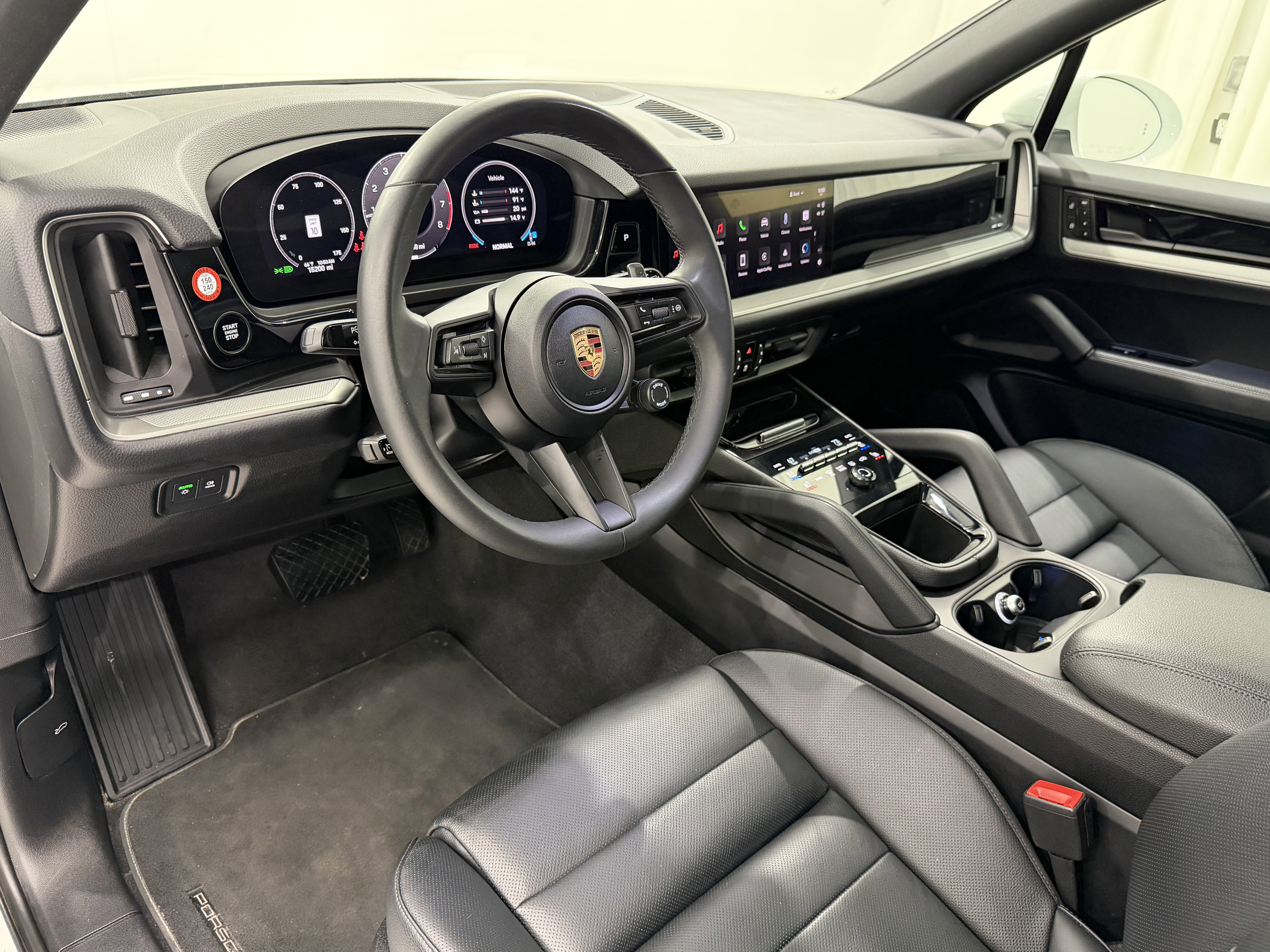Certified 2025 Porsche Cayenne image 26