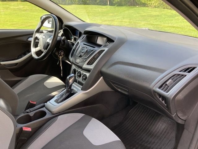 Used 2012 Ford Focus SE FWD image 27