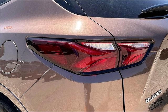Used 2019 Chevrolet Blazer Premier w/ Driver Confidence II Package FWD image 28