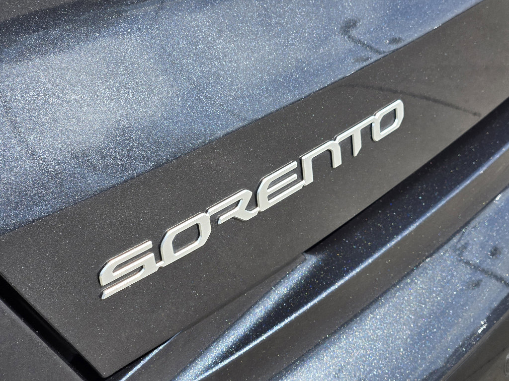 Certified 2023 Kia Sorento SX image 16