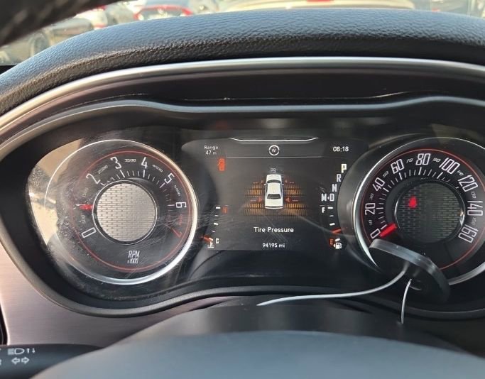 Used 2017 Dodge Challenger SXT RWD image 7