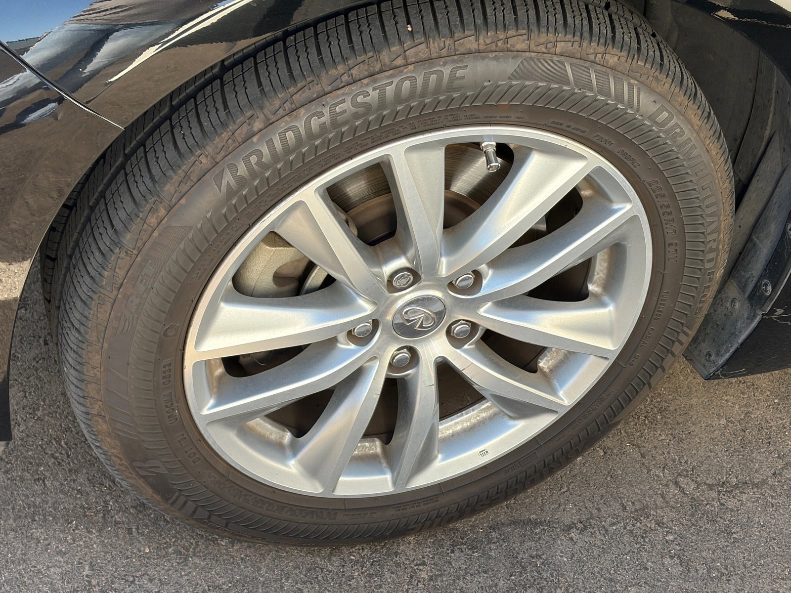 Used 2017 INFINITI Q50 2.0t w/ Moonroof Package RWD image 6
