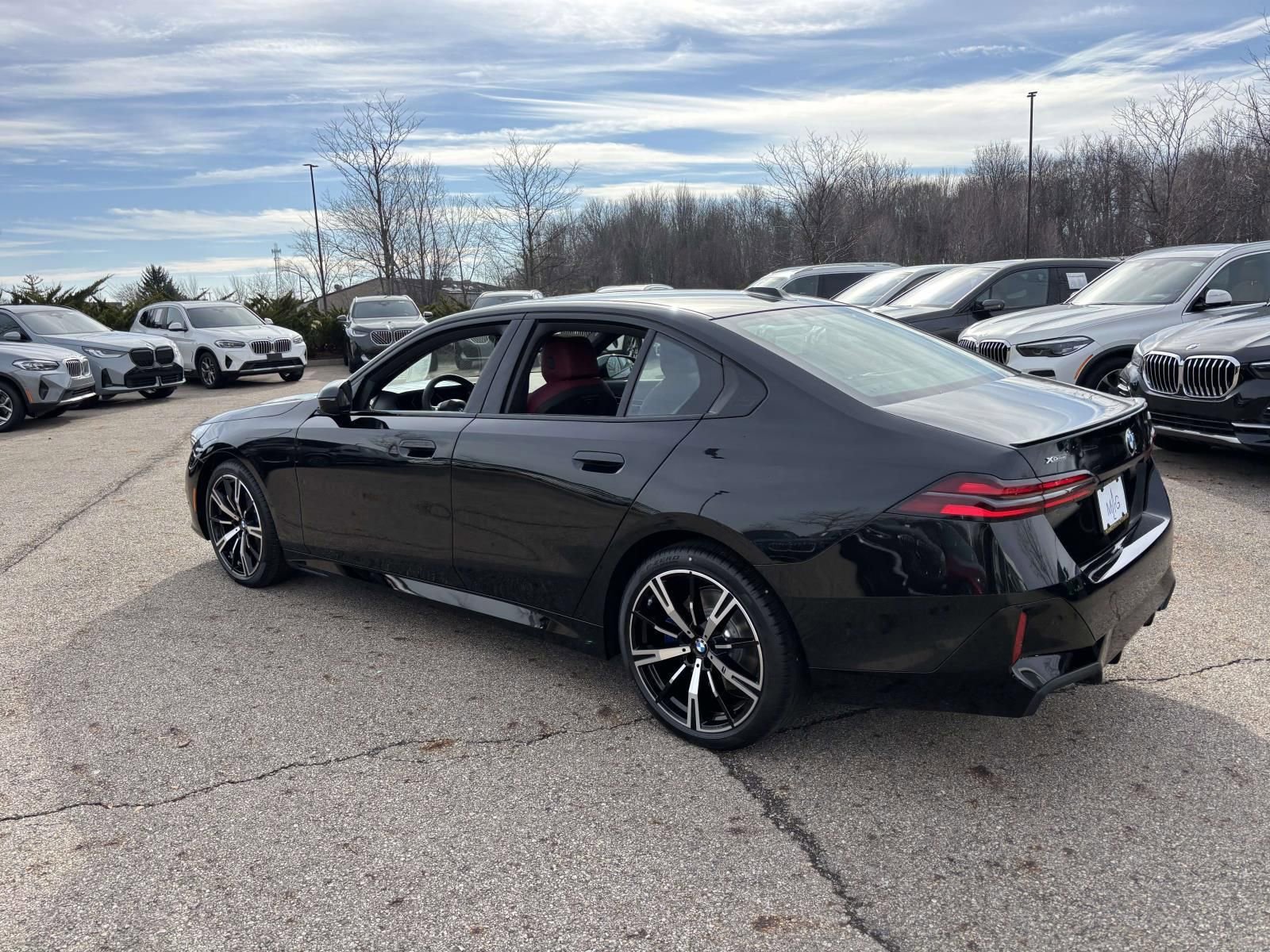 New 2026 BMW 530i xDrive w/ M Sport Package AWD/4WD image 5
