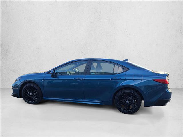 Used 2025 Toyota Camry SE image 9