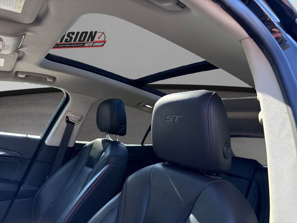 Used 2022 Buick Envision Essence w/ Technology Package II image 22