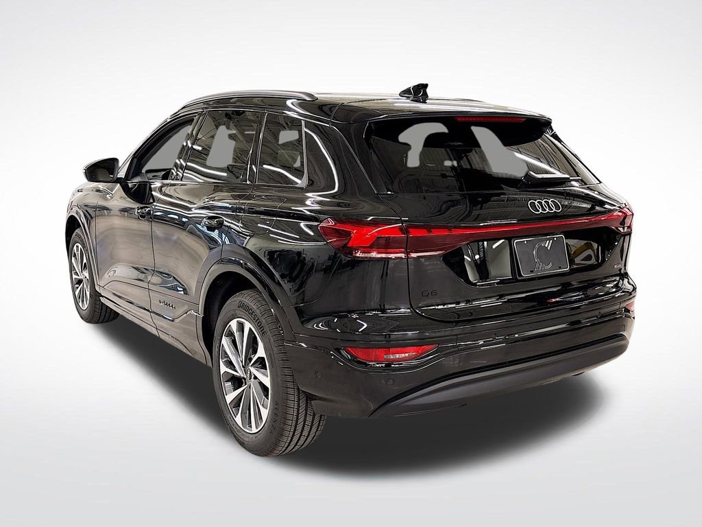 New 2025 Audi Q6 e-tron Premium image 3