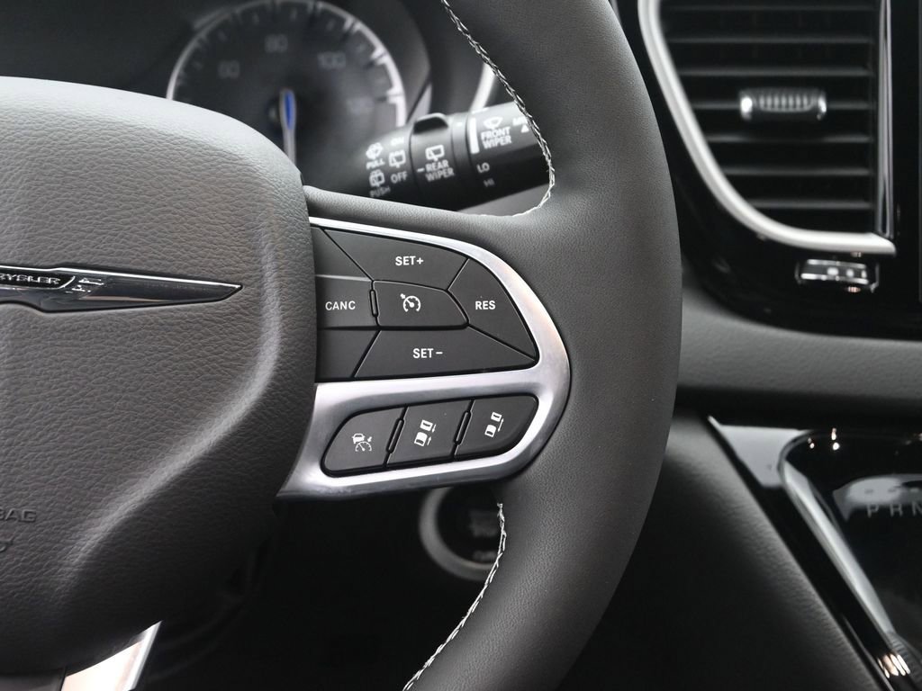 New 2026 Chrysler Voyager LX FWD image 29