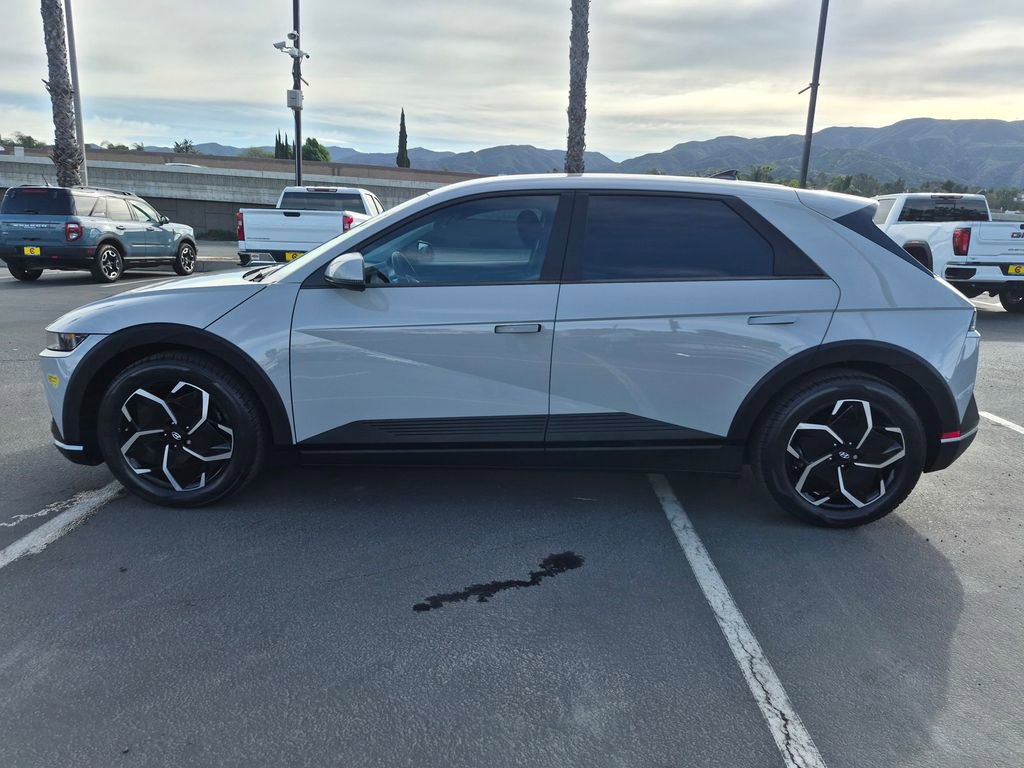 Used 2022 Hyundai Ioniq 5 SE w/ Cargo Package image 4
