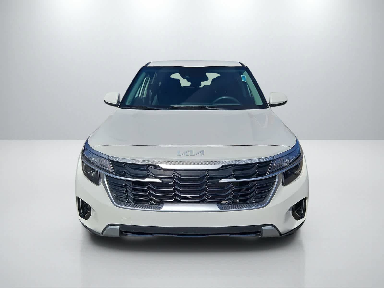 Used 2024 Kia Seltos LX AWD/4WD image 6