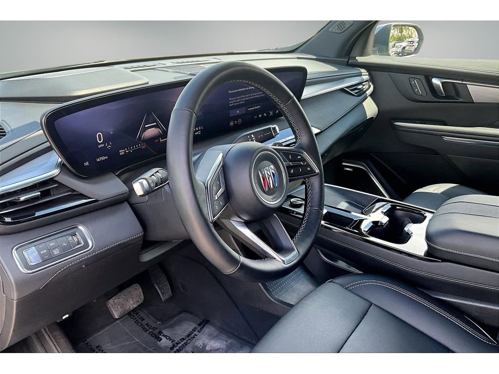 Used 2025 Buick Enclave Preferred AWD/4WD image 16