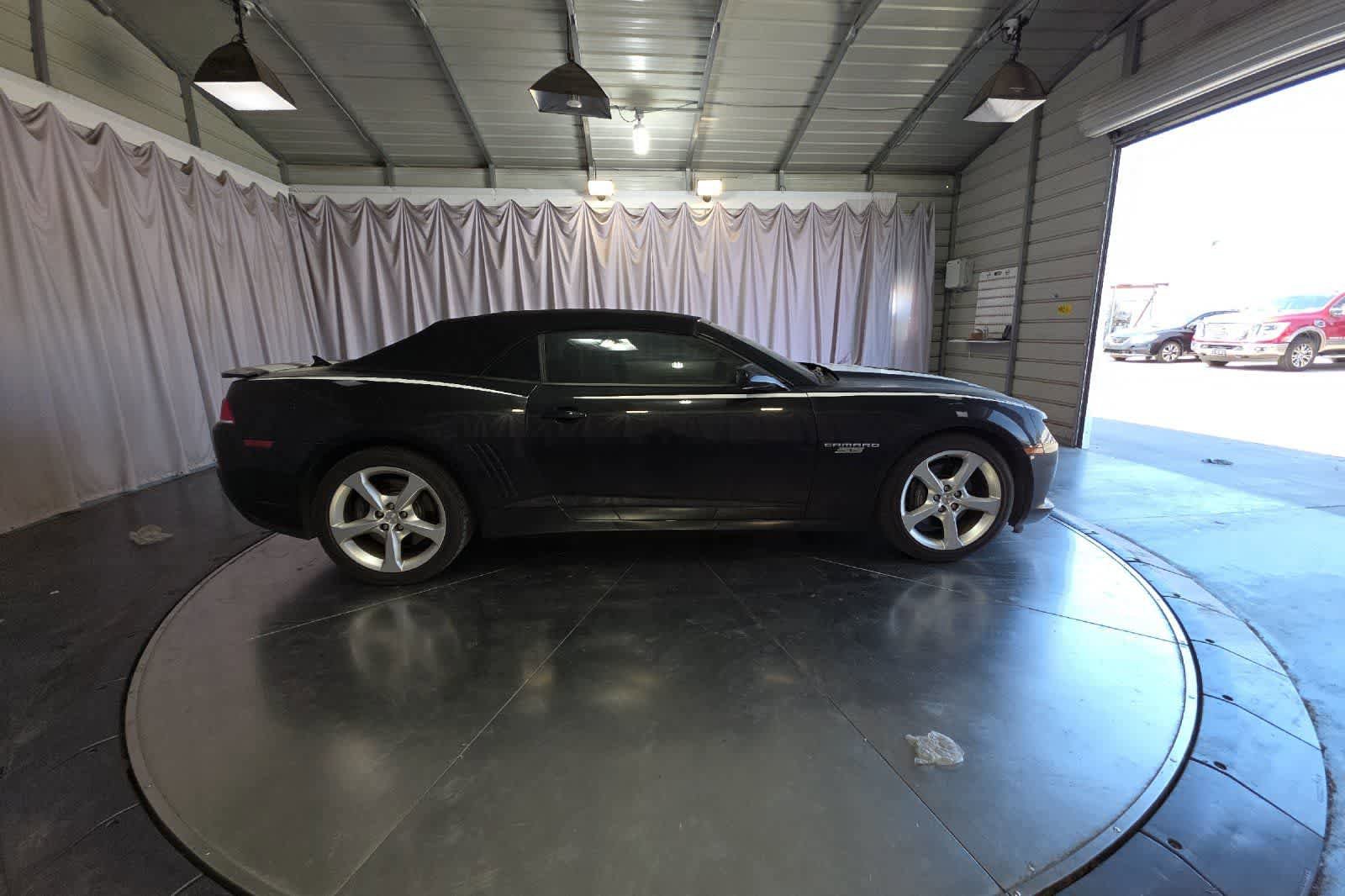 Used 2014 Chevrolet Camaro SS image 9