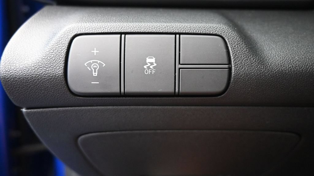 Certified 2025 Hyundai Elantra Sport FWD image 27