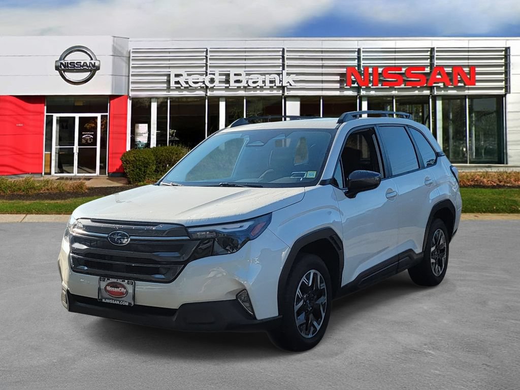 Used 2025 Subaru Forester Premium AWD/4WD image 4