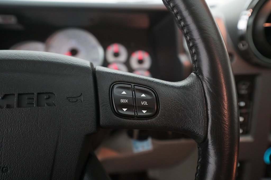 Used 2003 HUMMER H2 w/ Preferred Equipment Group image 24