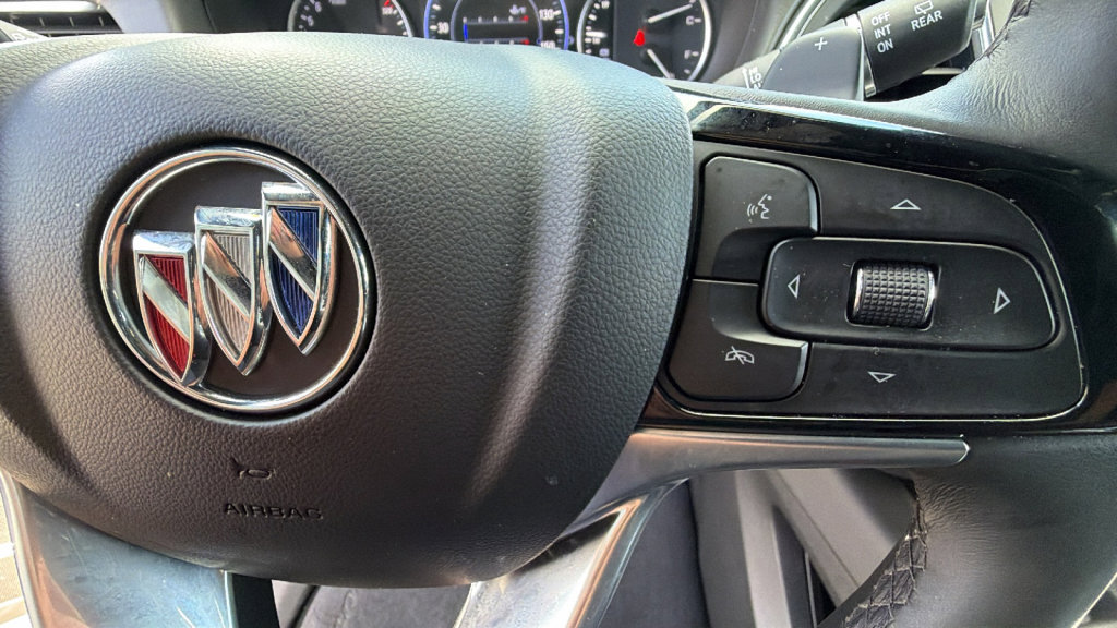 Used 2023 Buick Enclave Avenir w/ Avenir Technology Package image 20