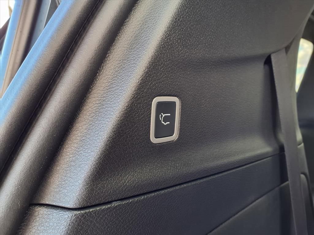 New 2026 Chrysler Pacifica Select w/ S Appearance Package AWD/4WD image 6