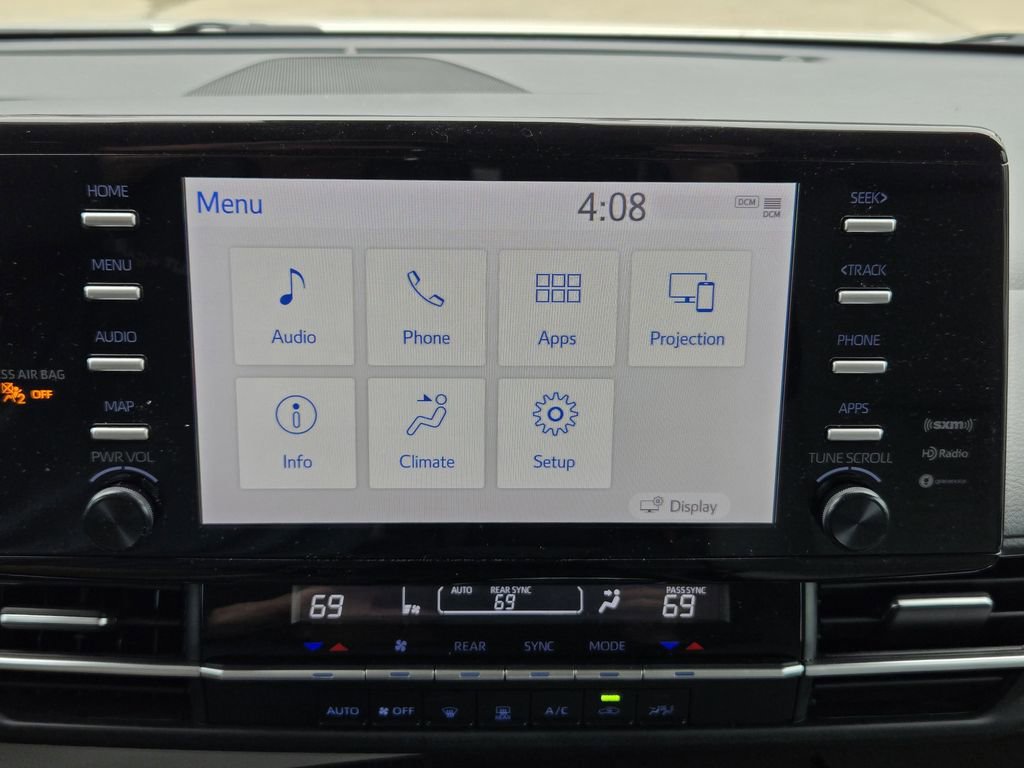 Used 2021 Toyota Sienna LE FWD image 11