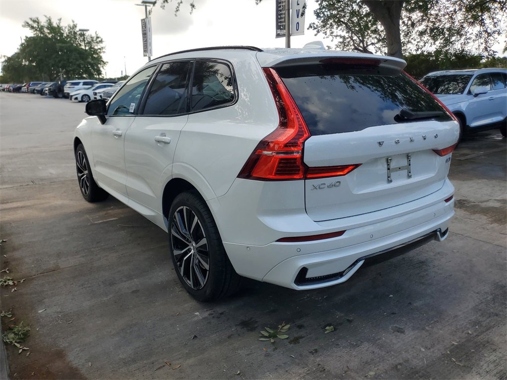 Certified 2024 Volvo XC60 B5 Ultimate AWD/4WD image 4