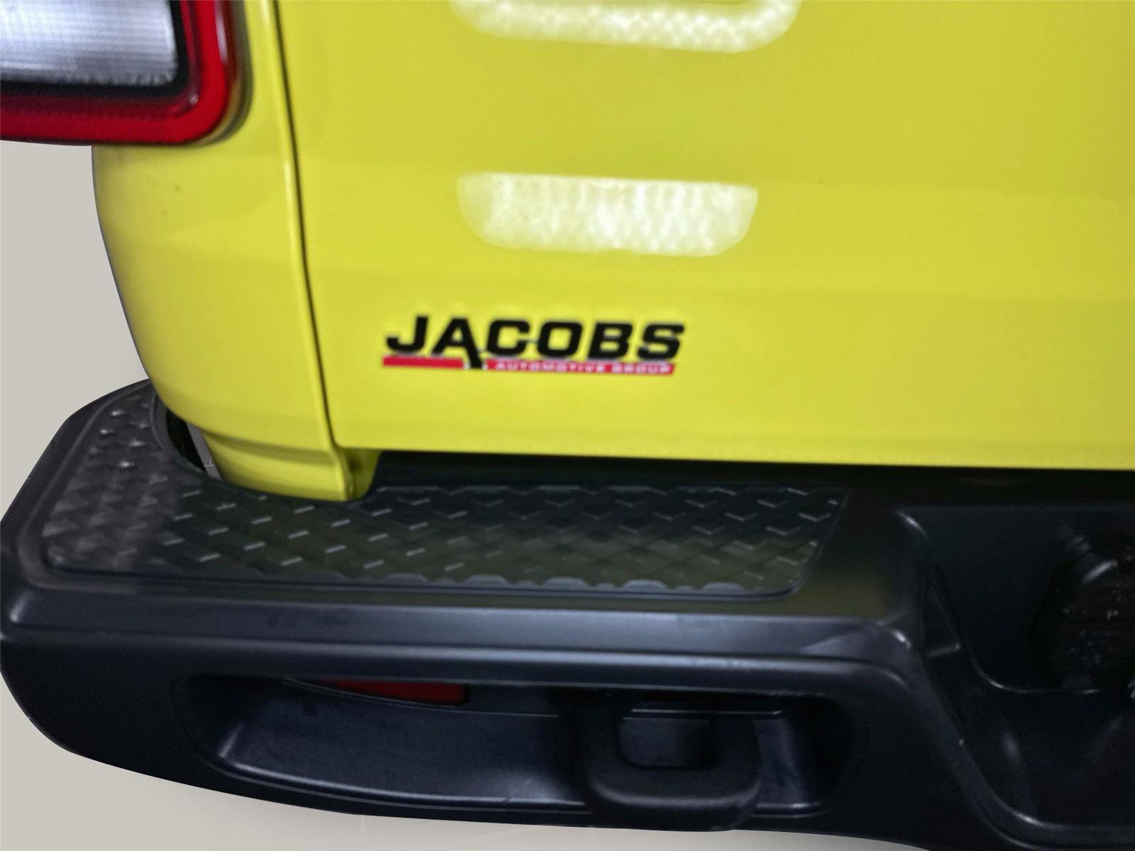 Used 2024 Jeep Gladiator Sport AWD/4WD image 36