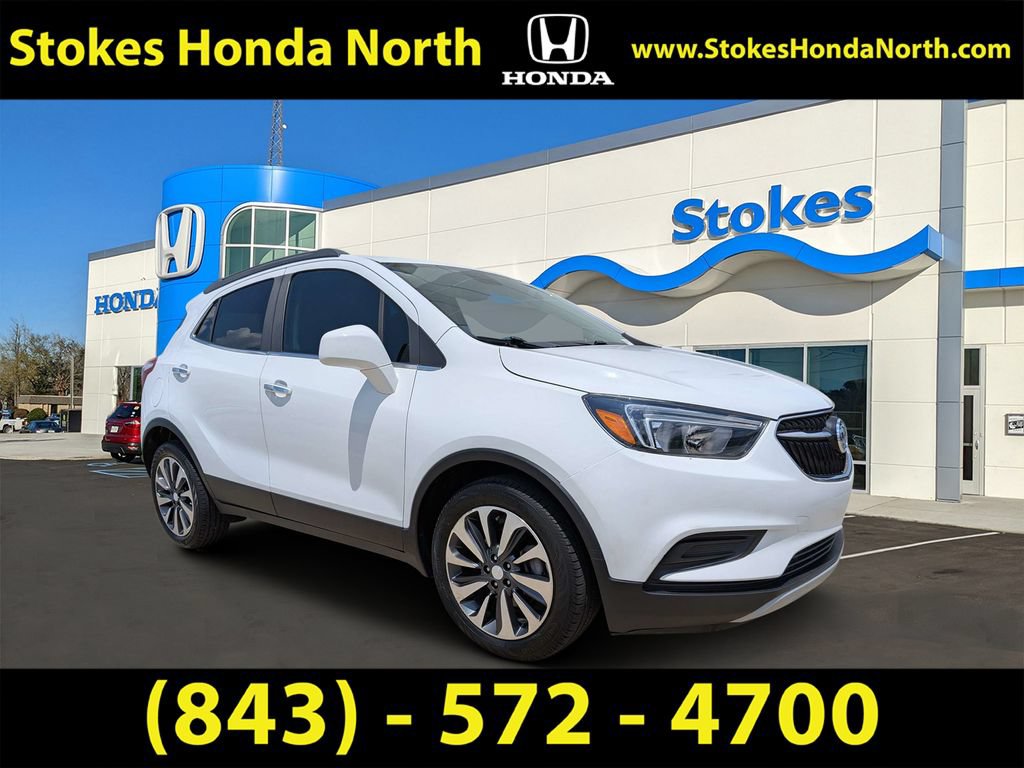 Used 2021 Buick Encore Preferred w/ Safety Package FWD image 1