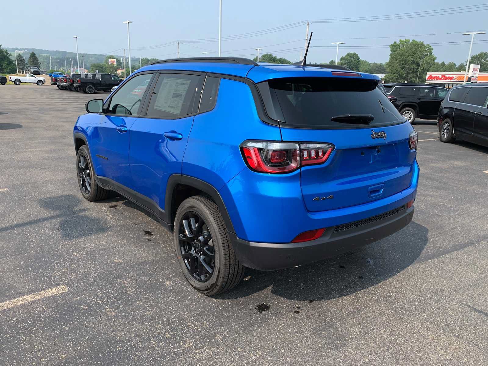 New 2026 Jeep Compass Latitude AWD/4WD image 7