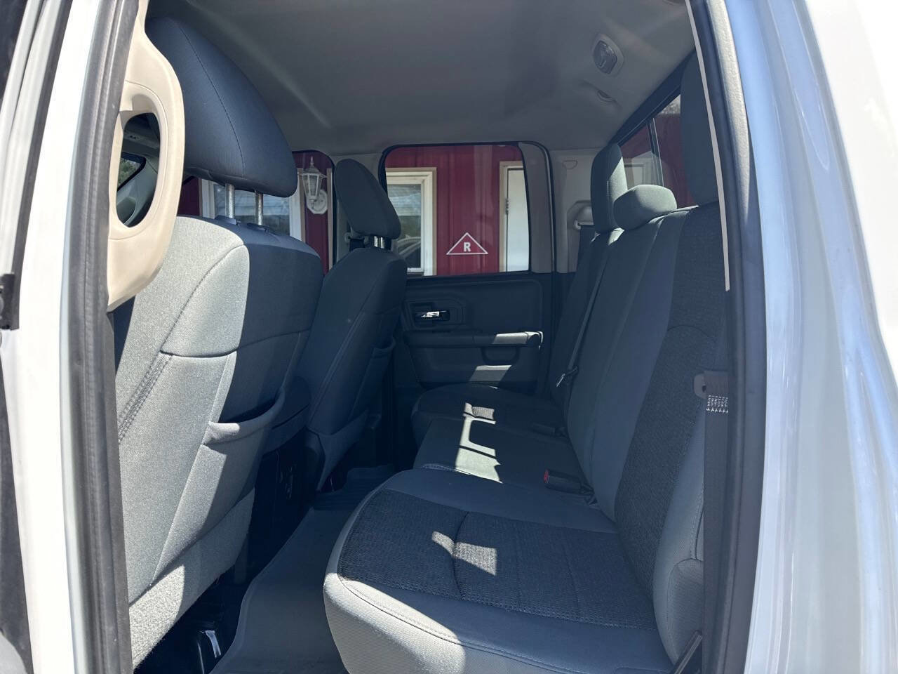 Used 2013 RAM 1500 Classic SLT w/ Premium Display Pkg AWD/4WD image 13