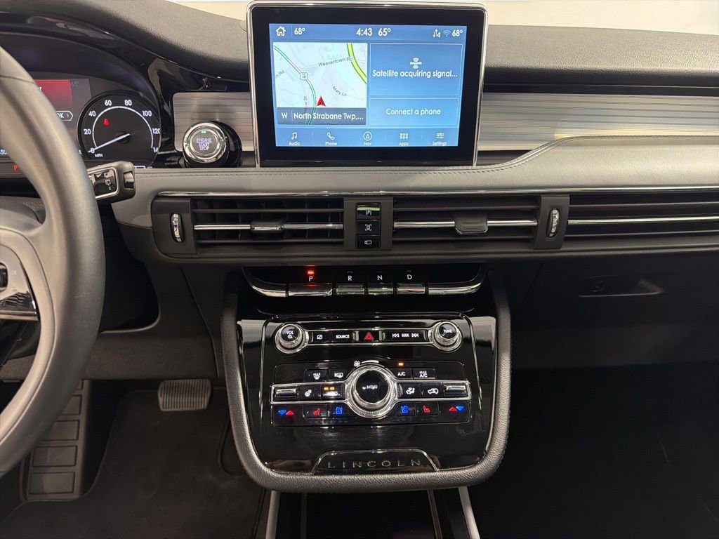 Used 2022 Lincoln Corsair AWD w/ Equipment Group 101A image 16