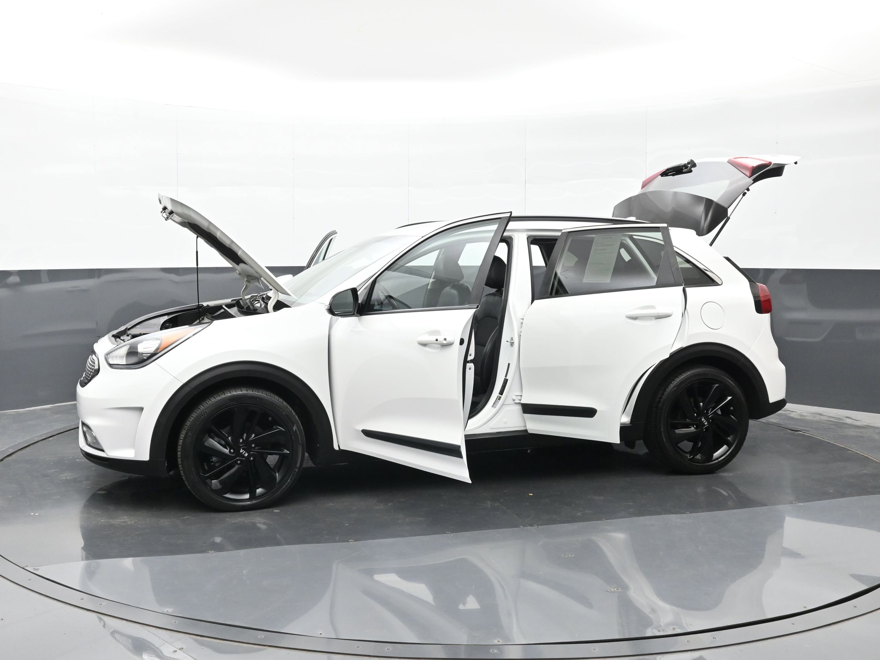 Used 2019 Kia Niro S Touring image 49