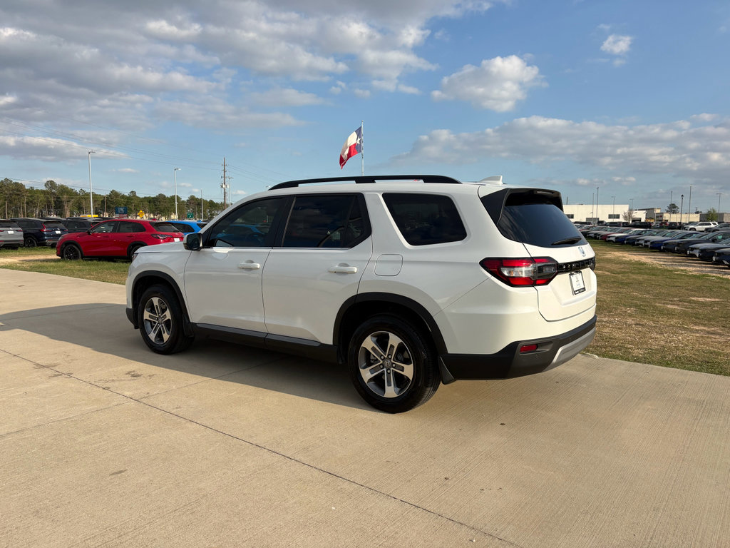 Certified 2025 Honda Pilot EX-L image 6