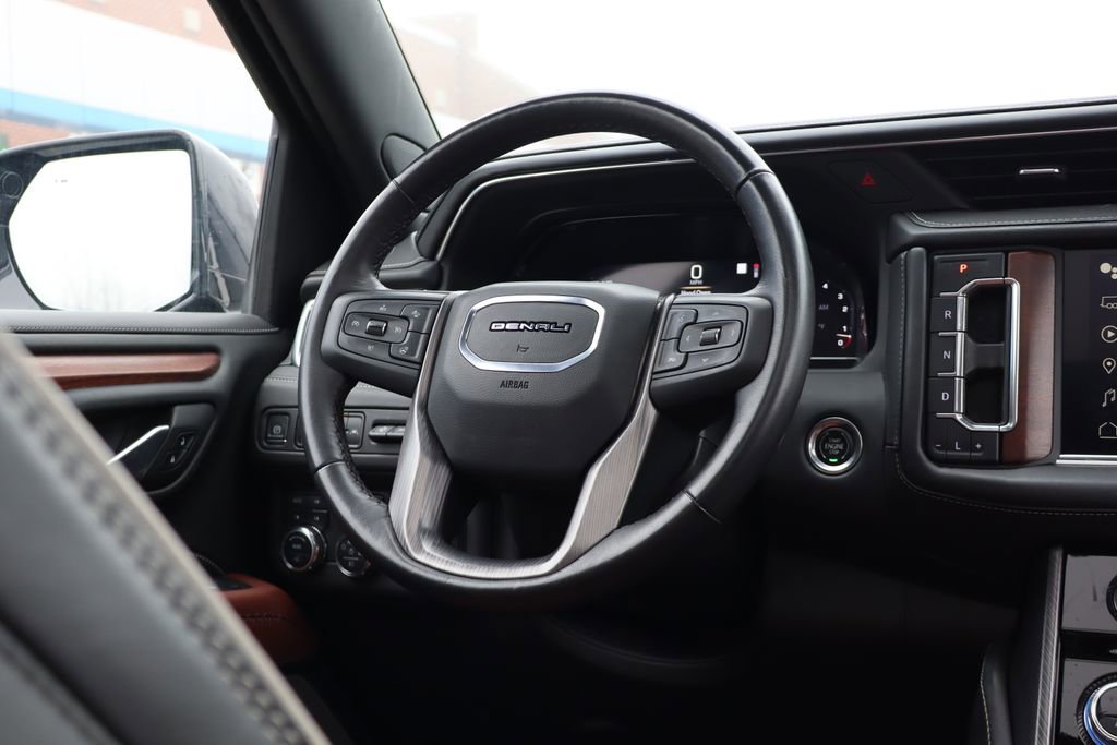 Used 2023 GMC Yukon Denali Ultimate image 52