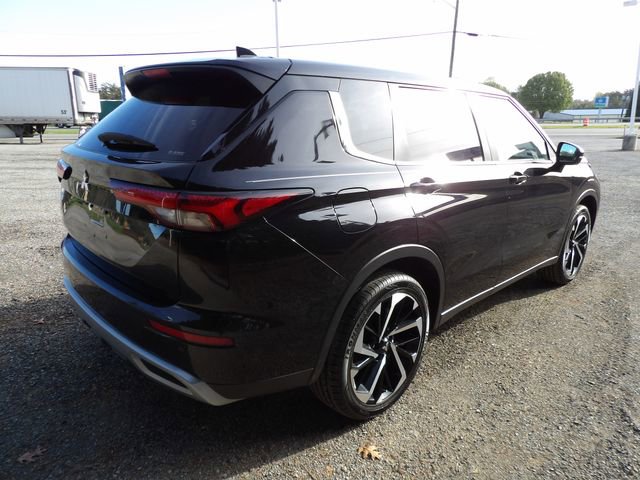 Used 2024 Mitsubishi Outlander SE image 4