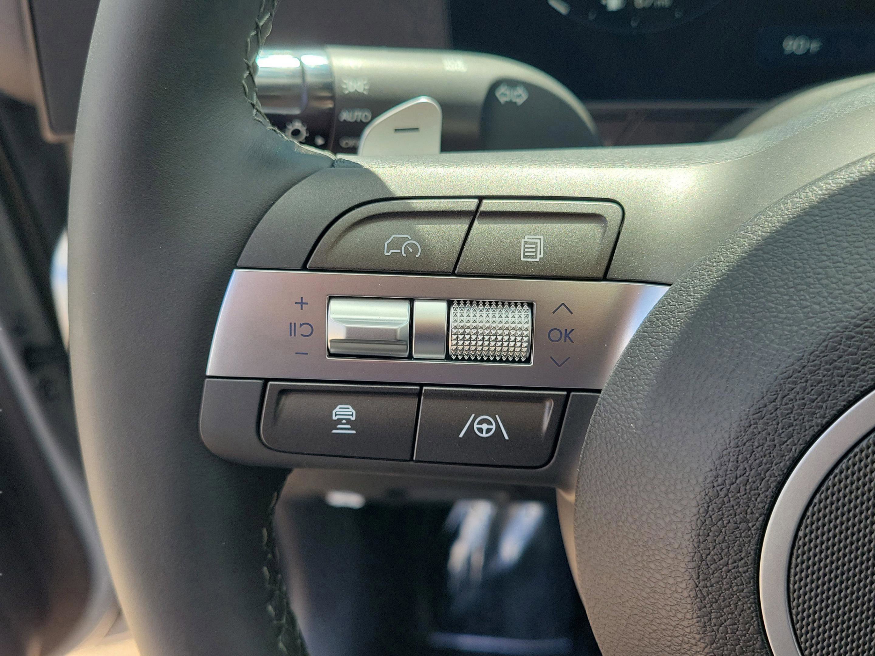 New 2026 Hyundai Kona SEL Premium image 12